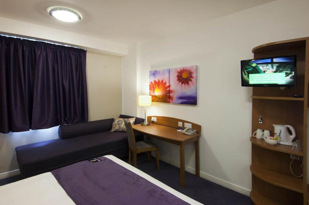 Premier Inn Leicester Fosse Park Buitenkant foto