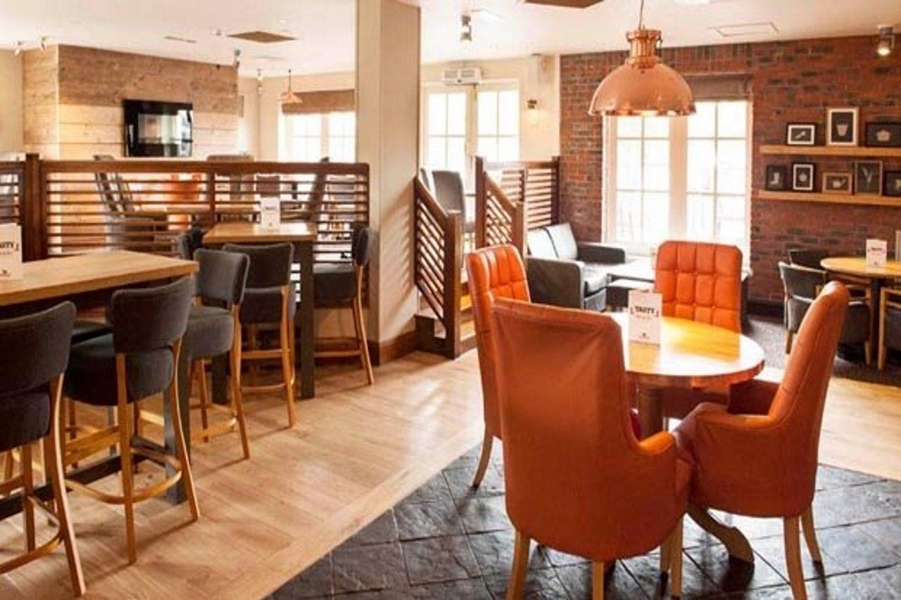 Premier Inn Leicester Fosse Park Buitenkant foto